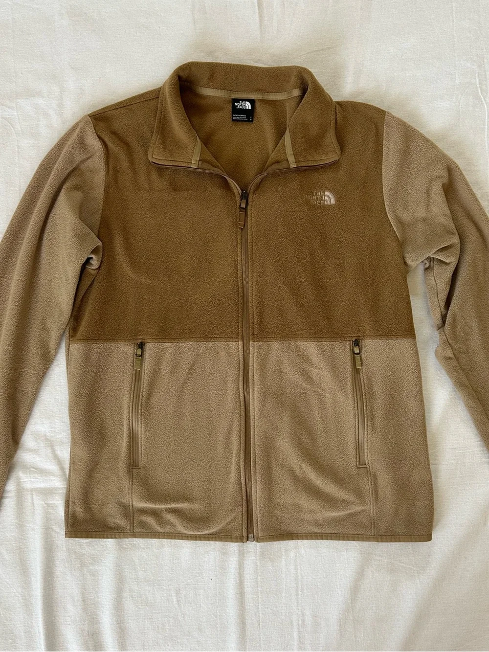 The North Face | Men’s Tan Soft Zippered Jacket with Pockets size Large